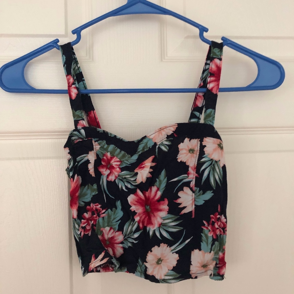 Floral cropped tank